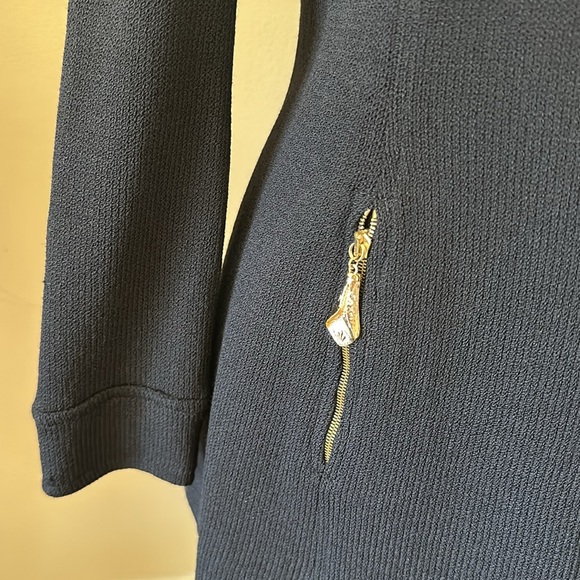 ST JOHN COLLECTION By Marie Gray beautiful blazer in excellent condition. - Picture 3 of 8